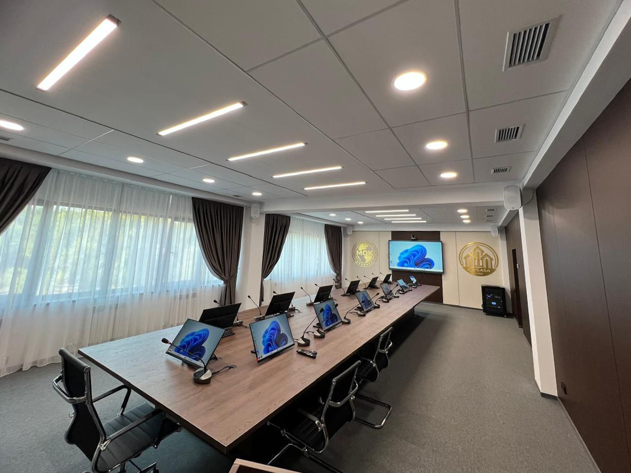 Конференц-зал для Международной образовательной корпорации (МОК)
