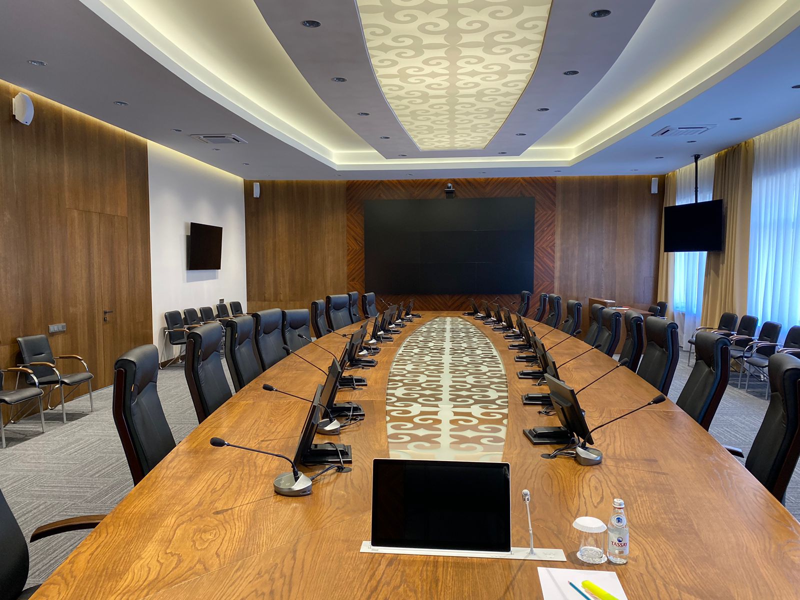 Конференц зал для аппарата акима города Семей